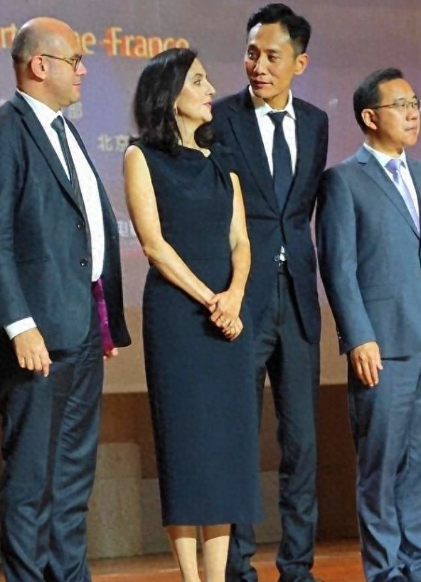 刘烨和安娜是永远不会离婚的，原因很简单，不是因为他们之间有太多的利益牵扯，也不是