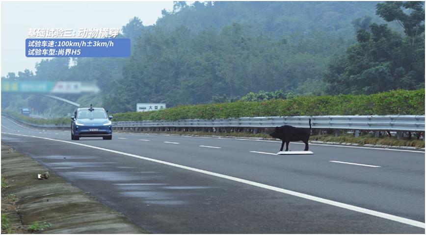 中汽研出手，鸿蒙智行交卷，国产智驾的安全共识以前总觉得智能驾驶是锦上添花的功能