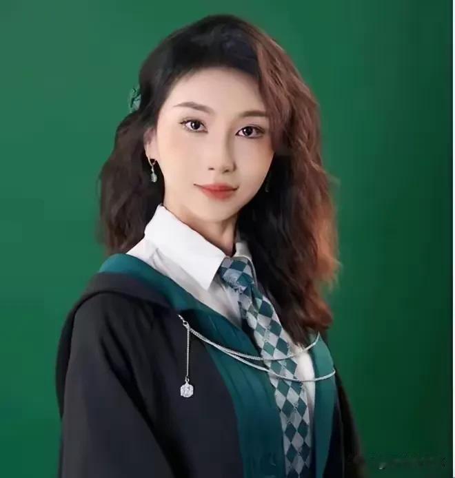 北理工的裴轶，再次印证了张雪峰这句话的含金量:选择比努力更重要。看了