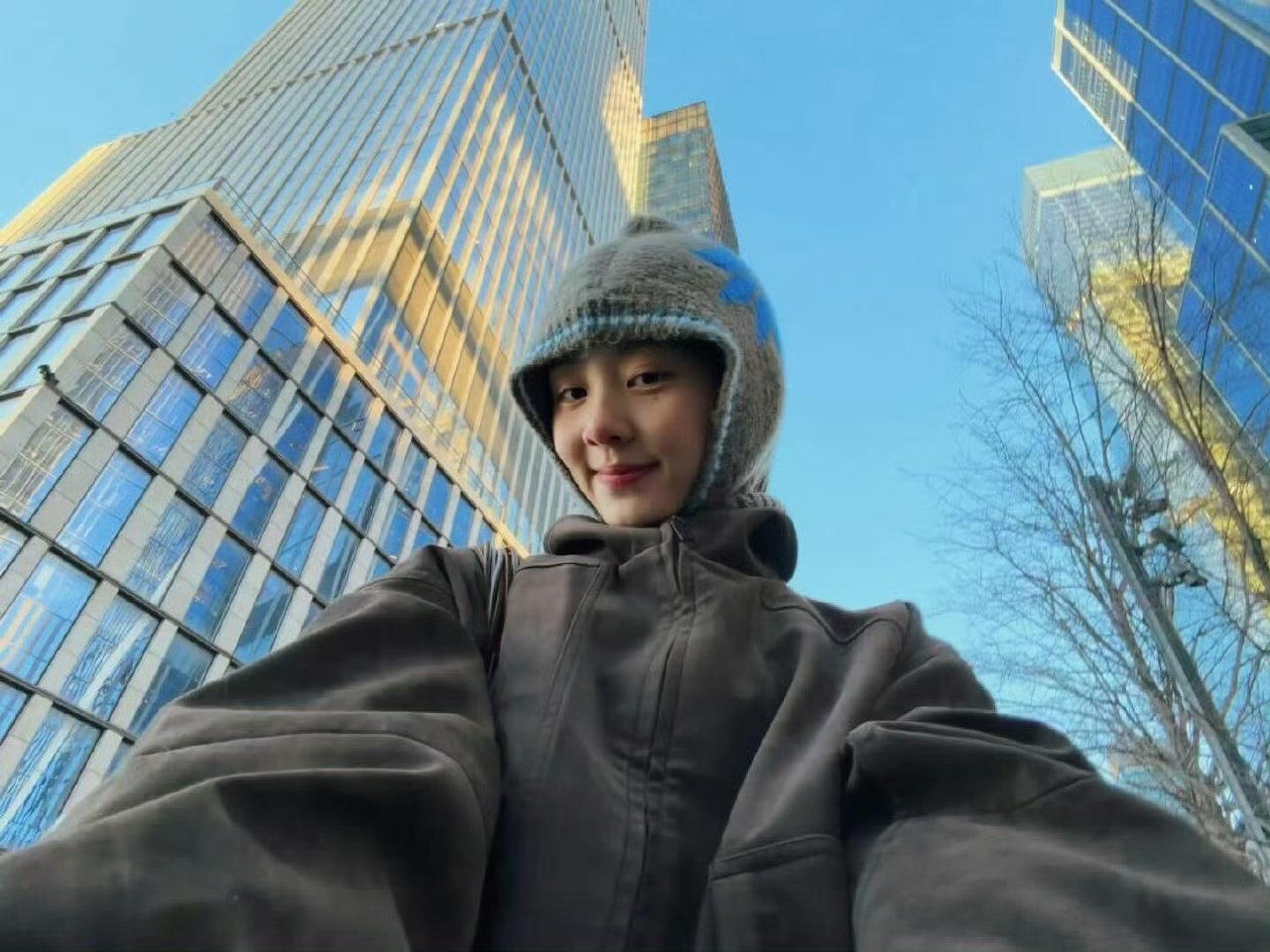 黄多多原生家庭多多明媚阳光自信，离不开黄磊和孙莉的培养，从爸爸去哪认识多多，就是