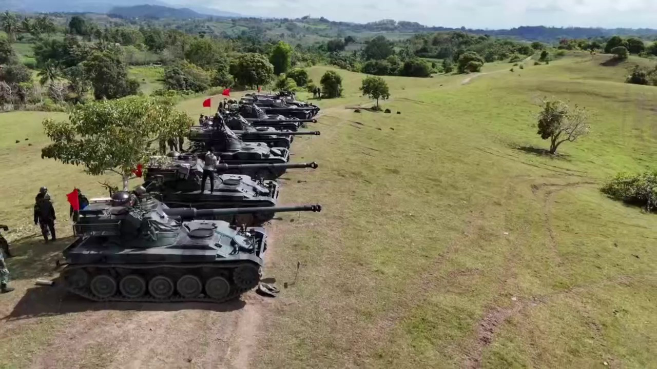 印度尼西亚陆军AMX-13坦克射击训练用的靶子