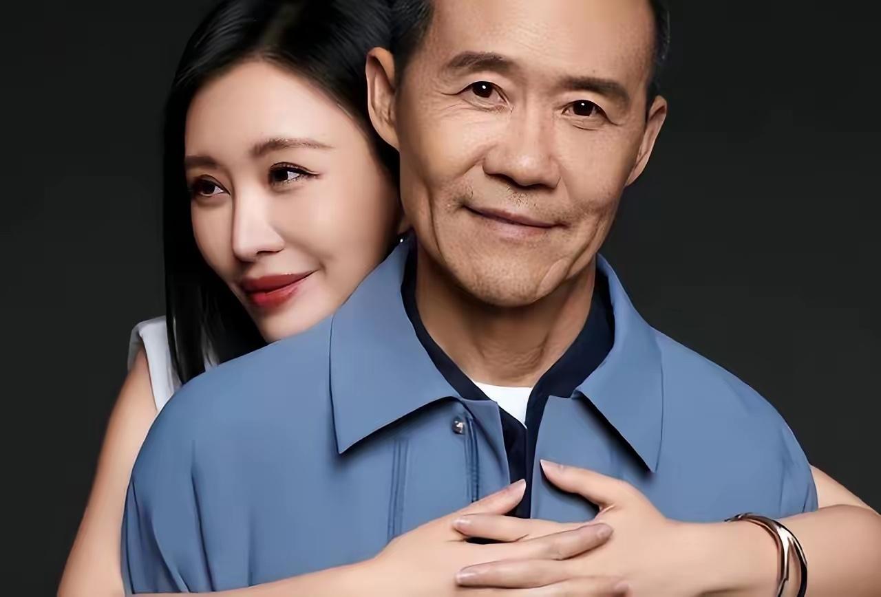 明知道是个坑，还要继续往坑里填，只能说，国资救万科肯定迫不得已的原因。老姚拿了
