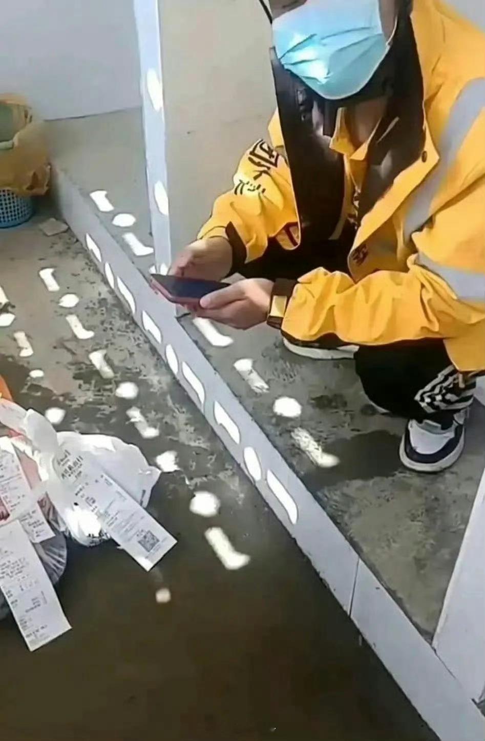 网友：你们还敢吃外卖吗？