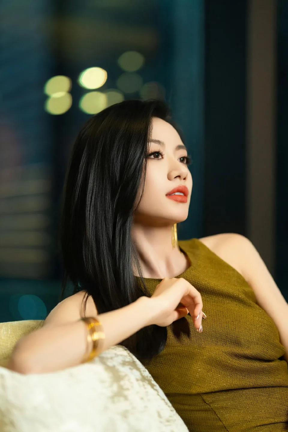 优雅气质，都市女性风范女性气质高贵的气质女人卓越气质女性职场气质女人精致