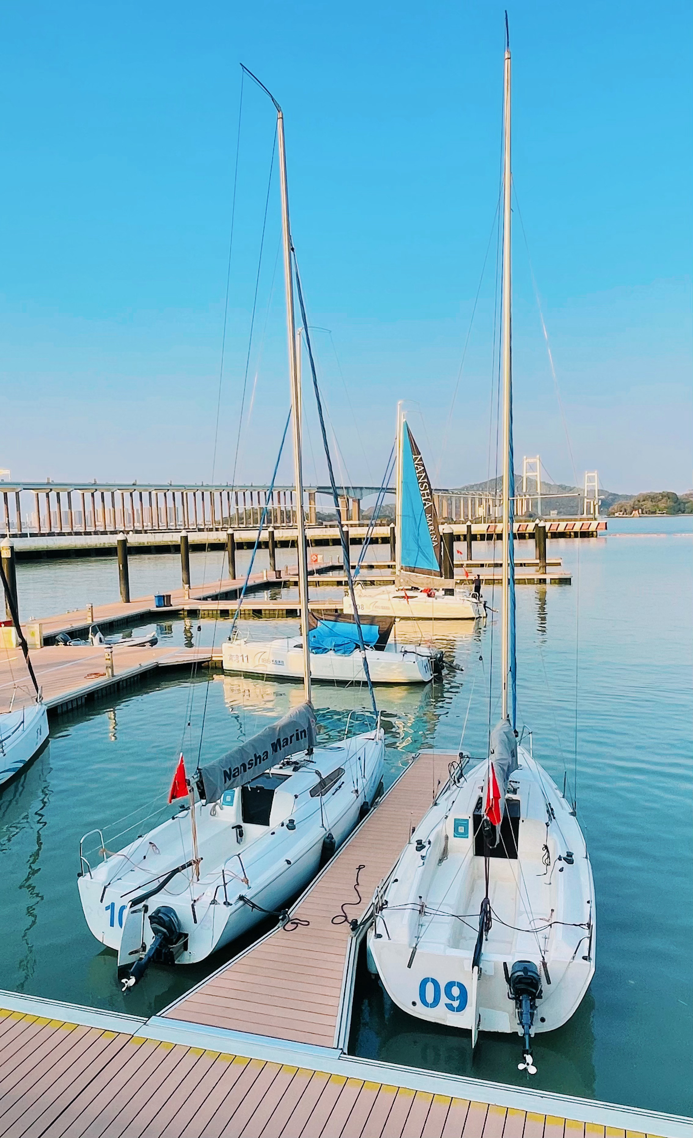 南沙游艇会，一个很适合拍照的地方，幽静，景美，非常出片。这地方是广州南沙区政府与