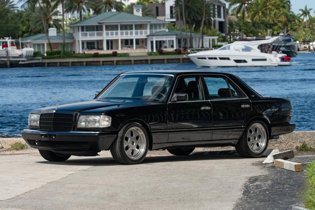 1990款奔驰600S(W126)V12这辆短轴版的1990款W