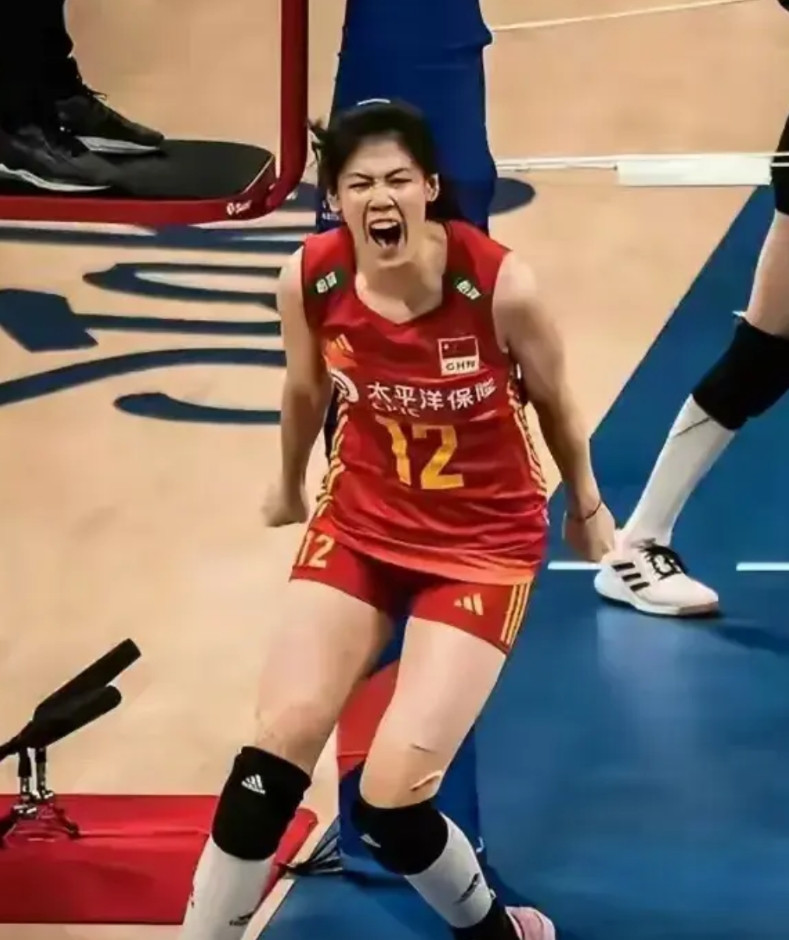李盈莹复出补齐短板，国家队夺牌很有希望！不是我对庄宇珊有成见，确实她的身高就是