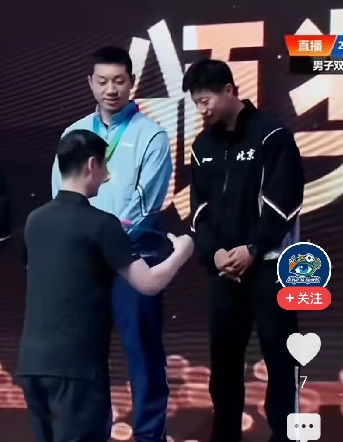致敬马龙致敬许昕致敬王励勤这次全锦赛60%的全国乒友的目光集中在二位中国乒