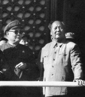 80年代，叶剑英元帅晚年谈起对毛泽东的评价，他说当年那批领导人个个都有本事，谁也