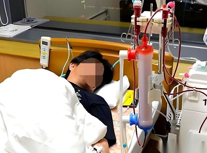 肾内科的桌面上，拍着一张查不出任何基础病的化验单。没高血压，没糖尿病，连个肾炎的