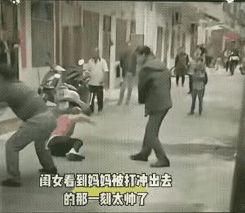 几天前就看过这个画面，当时并没有在意，今天仔细看这个画面的时候，其中展示出来的一