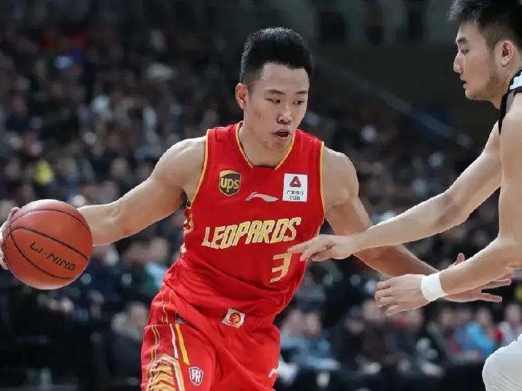 CBA最新消息：据篮球解说王兆丰发文：深圳一波十连胜，把广东拉下第三了…这波十连