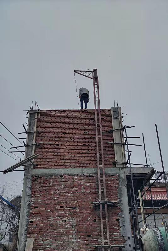 话说科学的尽头是玄学。​有个亲戚家盖新房，上大梁那天，按老规矩得放鞭炮、说吉祥