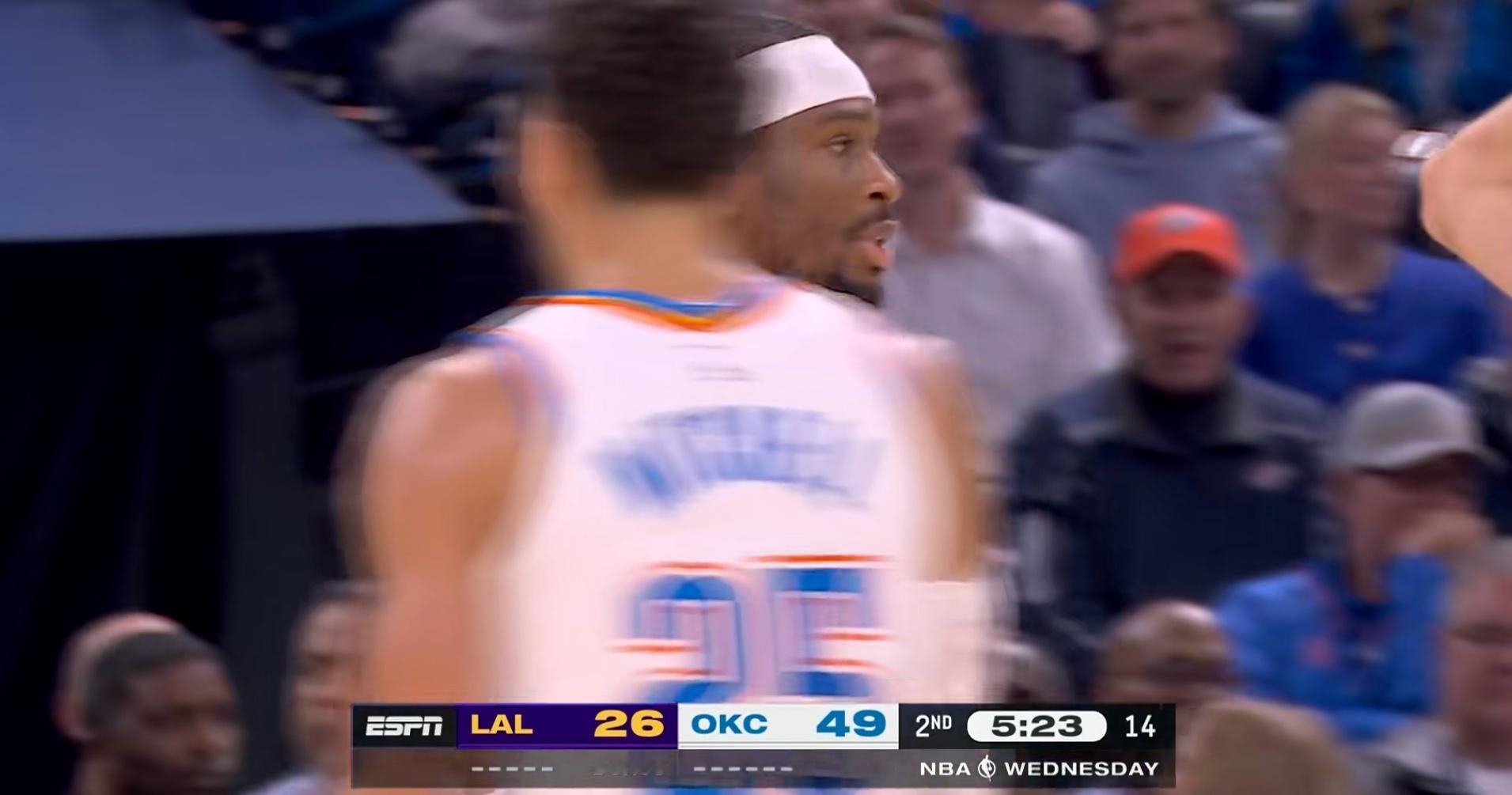 亚历山大：再不上两节打卡了家人们！上来SGA就玩一个花的！