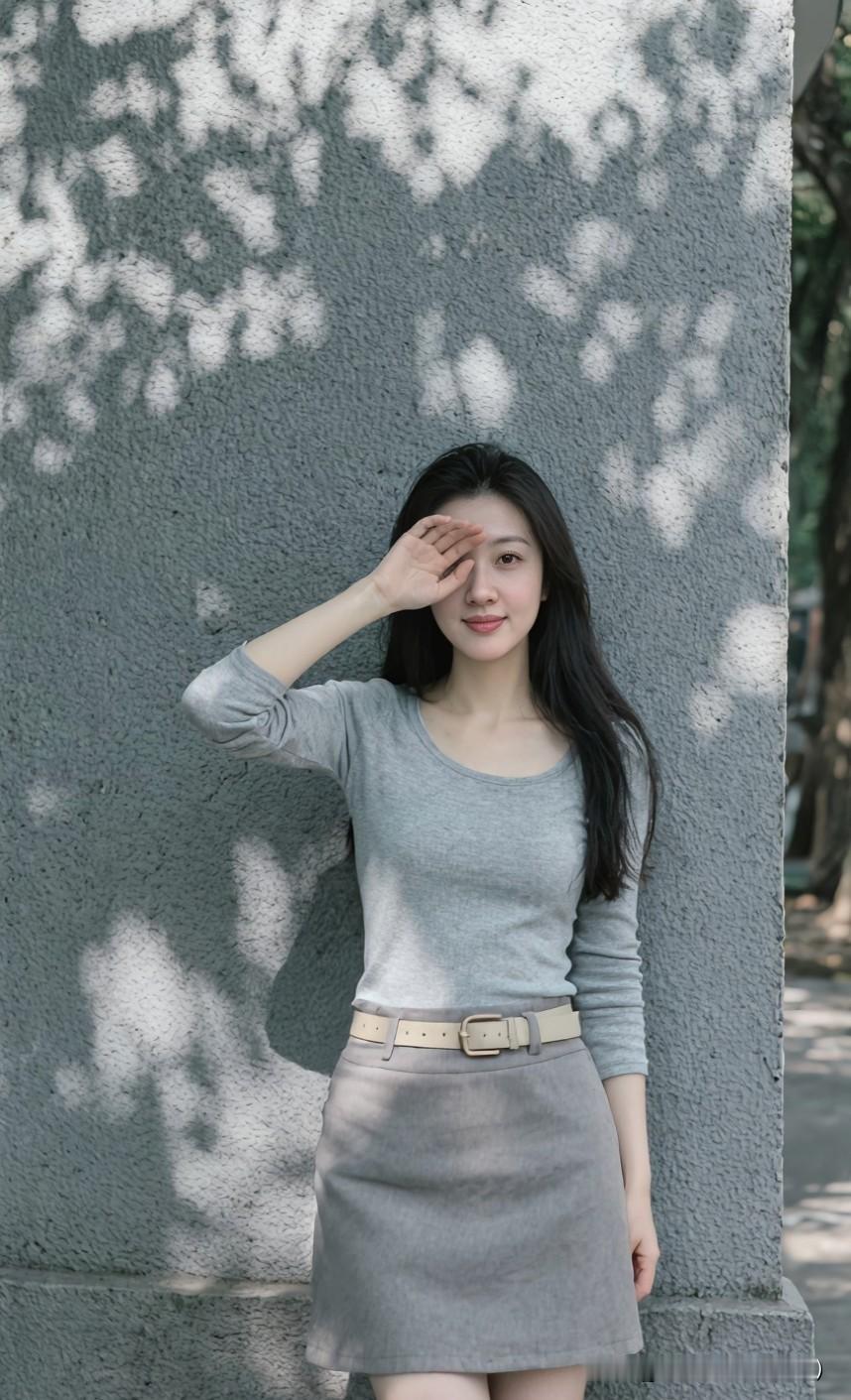 是不是总觉得女人善变，前一秒笑靥如花，后一秒就泪如雨下。其实啊，这哪是