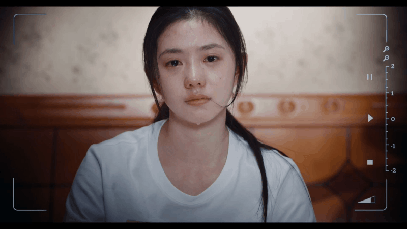 刘浩存向上抹眼泪的都是狠人刘浩存演恶女太绝了！委屈转冷酷，眼神秒杀全场，一抹眼泪