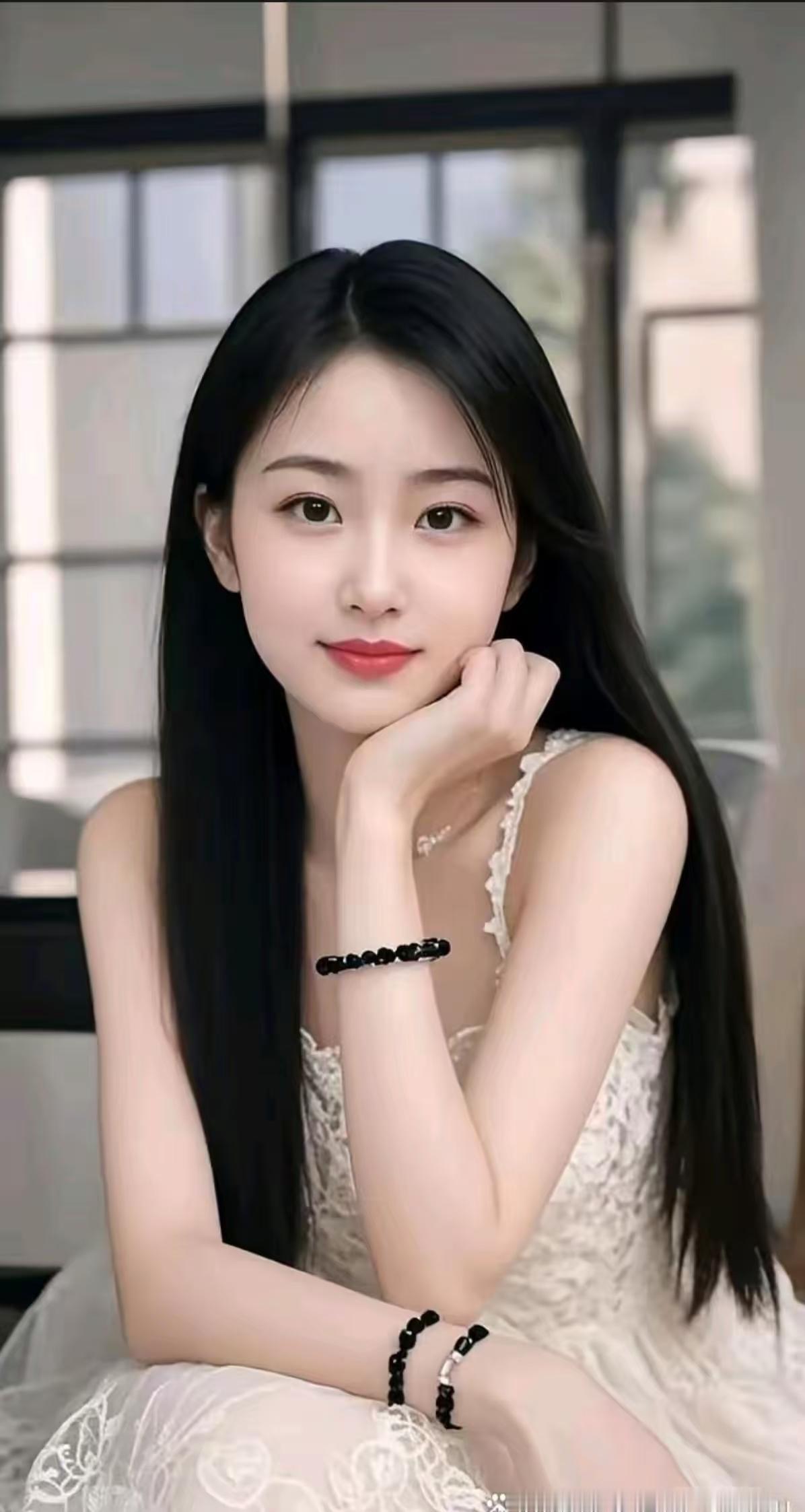 风姿绰约-佳人青云/赋青丝垂落若云烟，眉目含情映月天；雅态如兰生秀韵，娇