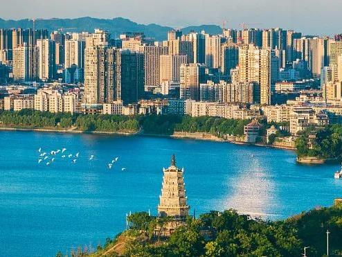 我也算是到过衡阳了。路过打卡。衡阳是国家区域重点城市，也是湖南省的省域副中心城