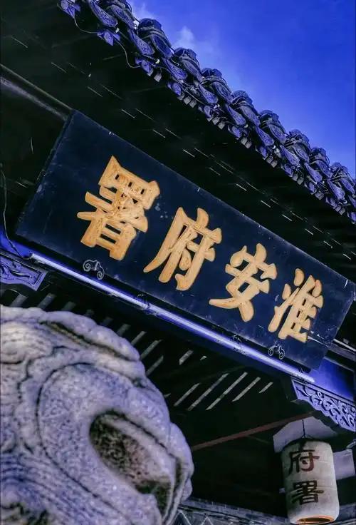 有人建议县级教育局、财政局这类政府部门，不该叫“局”，统一改成“教育署、财政
