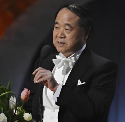 莫言说：“千万不要在家闲着，即使没工作、没事干，也千万别躺平。因为人一