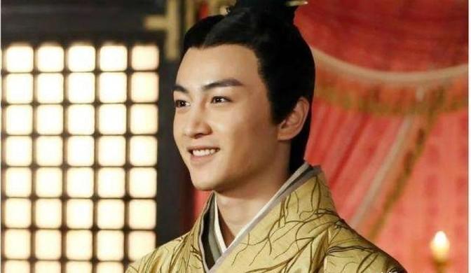 公元前92年，太子刘据被官兵追杀，无奈自尽。汉武帝笑着将消息告诉皇后卫子夫。卫子