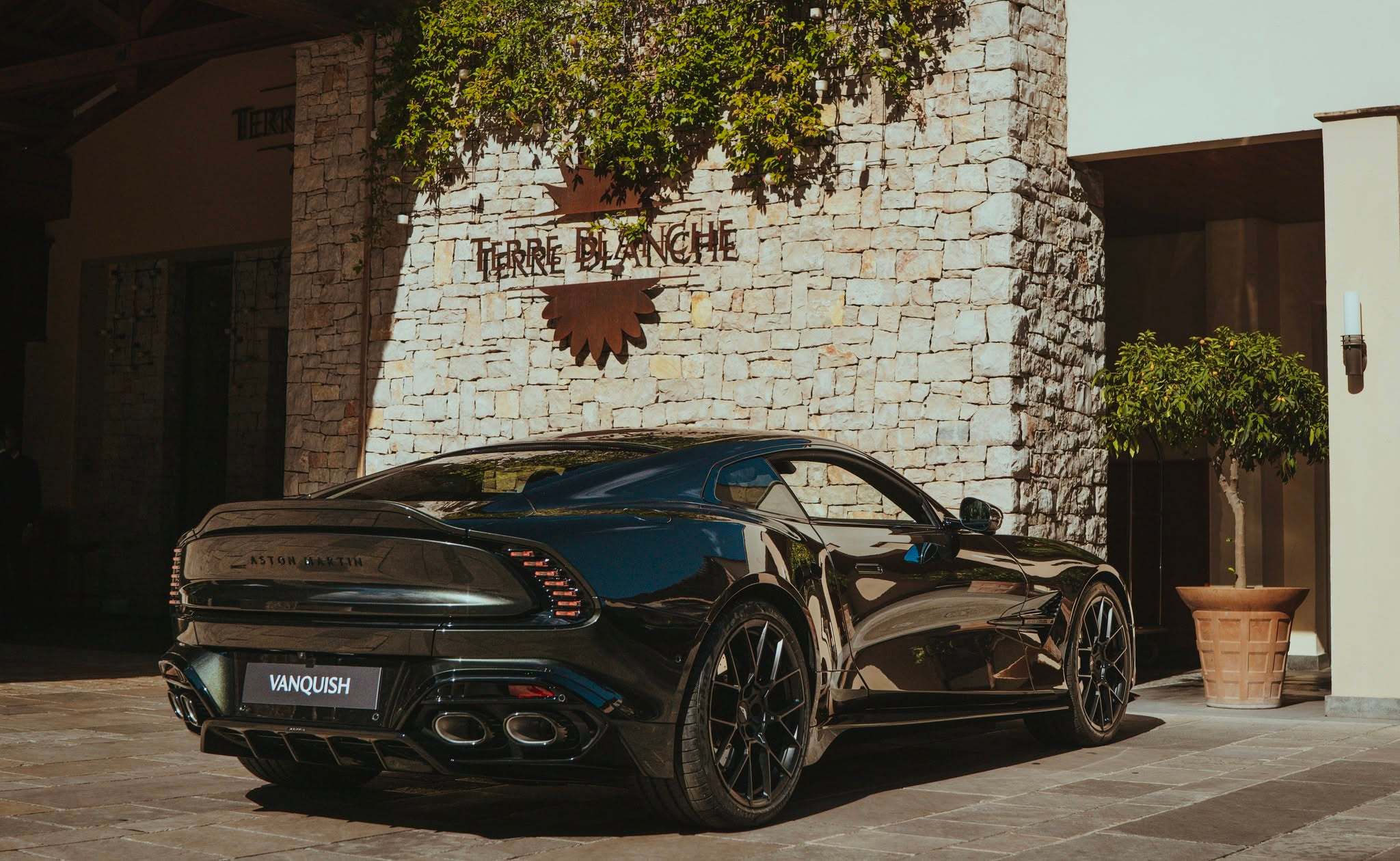 AstonMartinVanquish阿斯顿马丁astonmartin阿斯顿