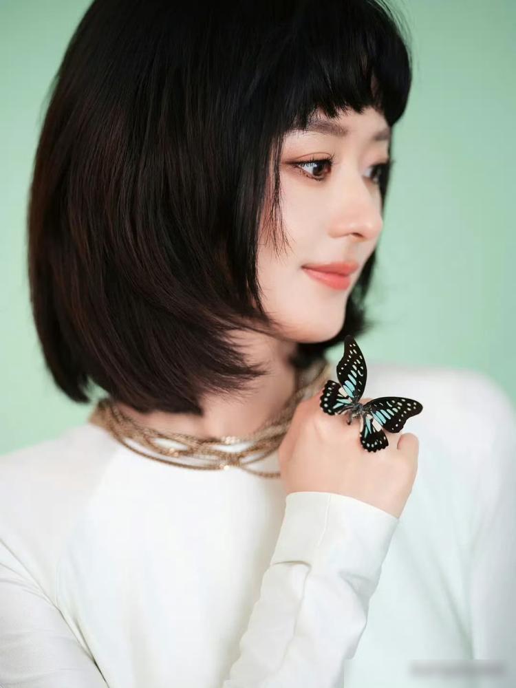 昨晚赵丽颖的馥绿德雅直播，直接把天猫服务器干懵了！3月18日晚，恰逢《与凤