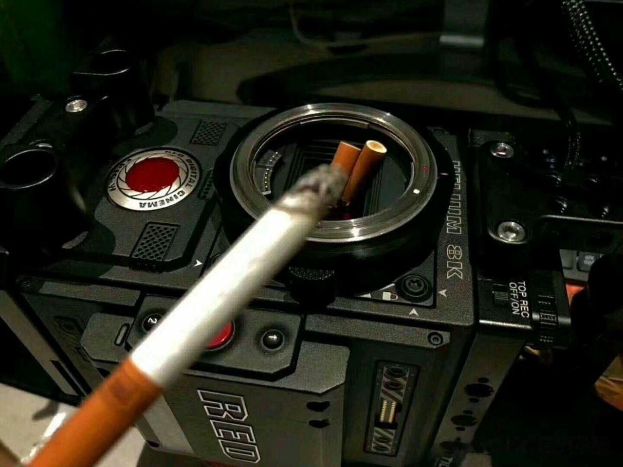 烟灰缸