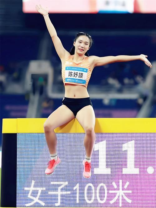 三天之差，隔开一个梦想？16岁短跑天才的青奥运悬念。只因早出生三天，2008