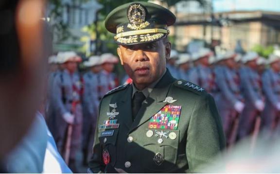 菲律宾军方曾表示，只要有一个菲律宾士兵，死在仁爱礁，就会引发美菲共同防御协议。菲