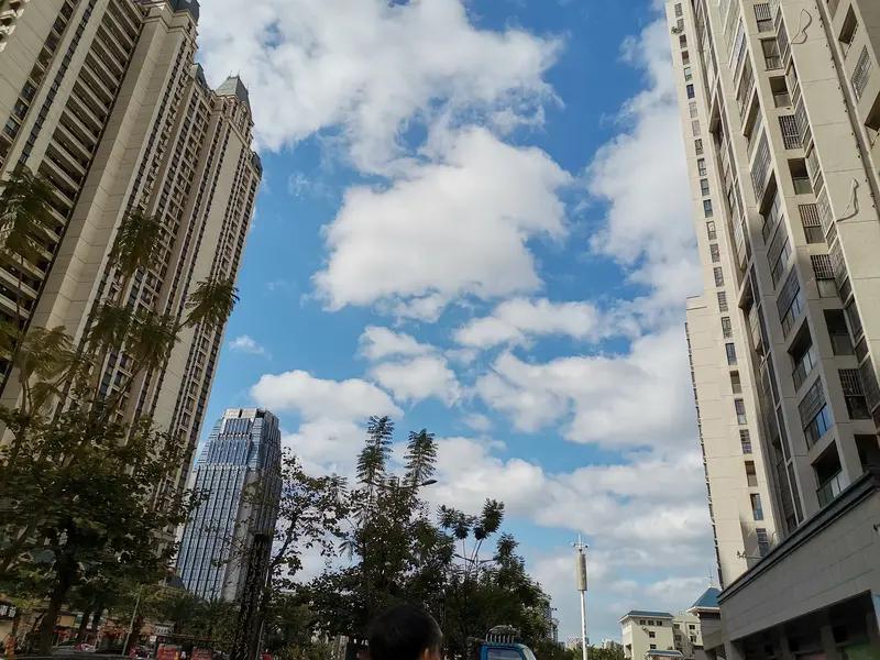 县城教师过得最舒服的，是这样一群人：1、夫妻二人都是体制内，要么都是教师，要么