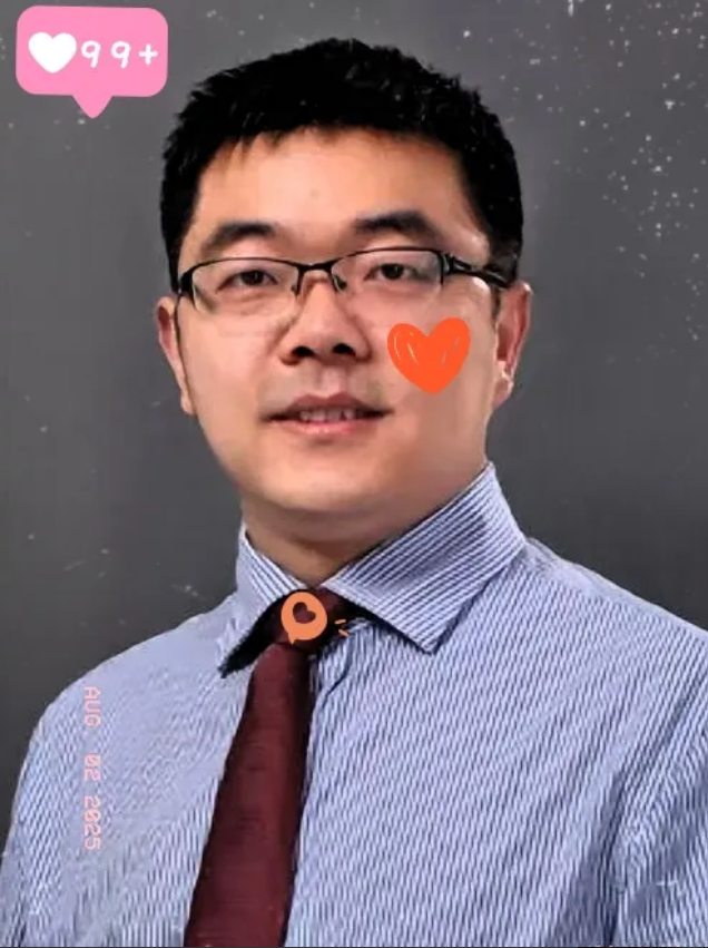 这是舒红兵的学生钟波。他是武汉大学生命科学院教授。专门研究炎症反应，主攻炎性因子
