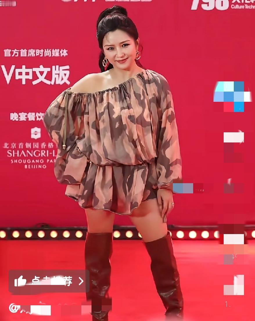 要不你还是退网吧何洁这组红毯造型一出来我直接愣了，这是又胖了吗？但看到最后，