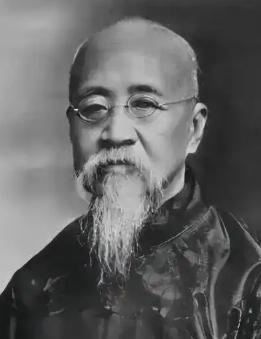 1921年，北洋政府将15万斤、装了8000个麻袋的明清两朝档案，当成废纸作价4