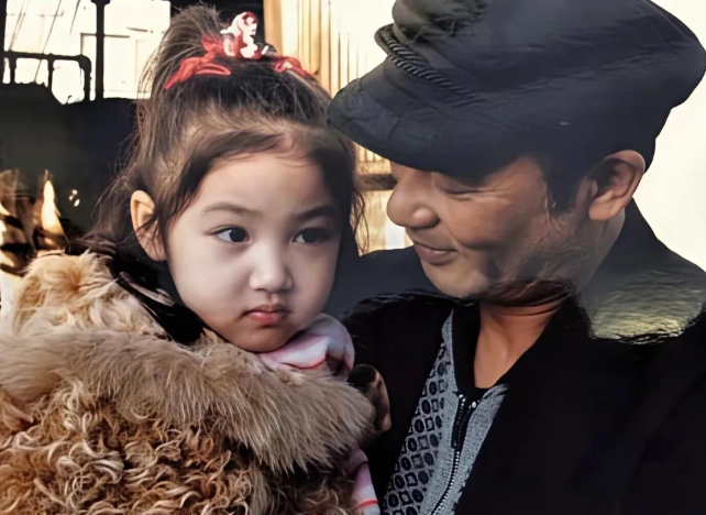 任达华才是真女儿奴小女儿近照曝光，颜值惊艳网友：集齐父母所有优点谁看了不羡慕