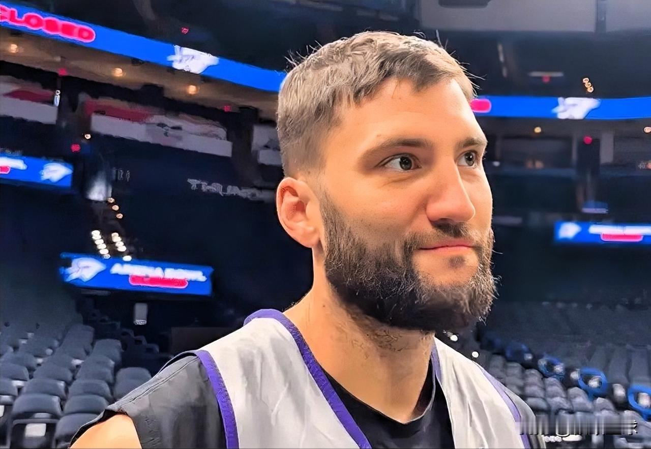 湖人新援克勒贝尔终于说出了心里话！今日，克勒贝尔接受记者采访，被问到前总经理