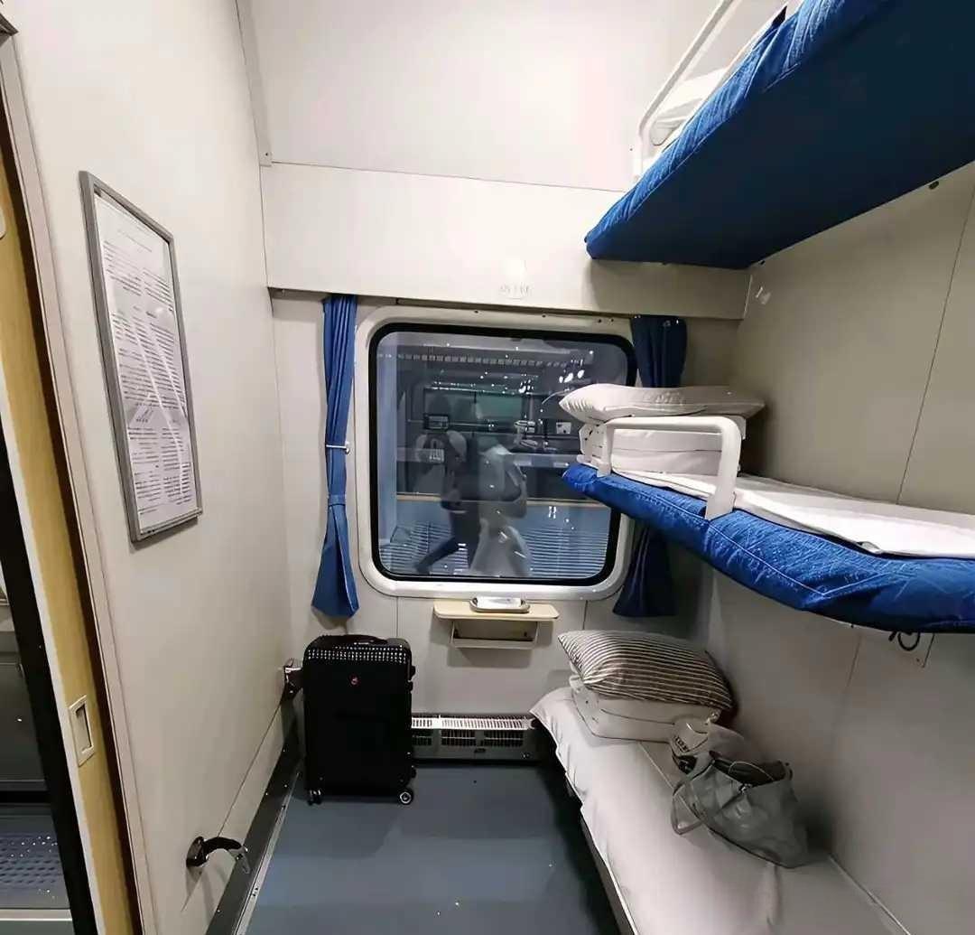 第一次遇见这样的火车