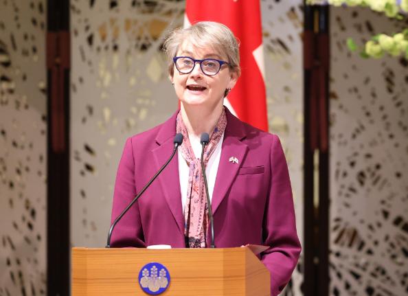 谁能想到，曾经被视为美国"最忠实反华盟友"的英国，如今竟成了欧洲对华态度转变最彻