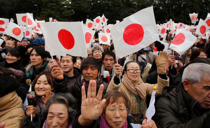 老龄化最严重的日本人，怕卧床不起十年疯狂抢蜜？ 有人可能不知道，日本老人抢蜂