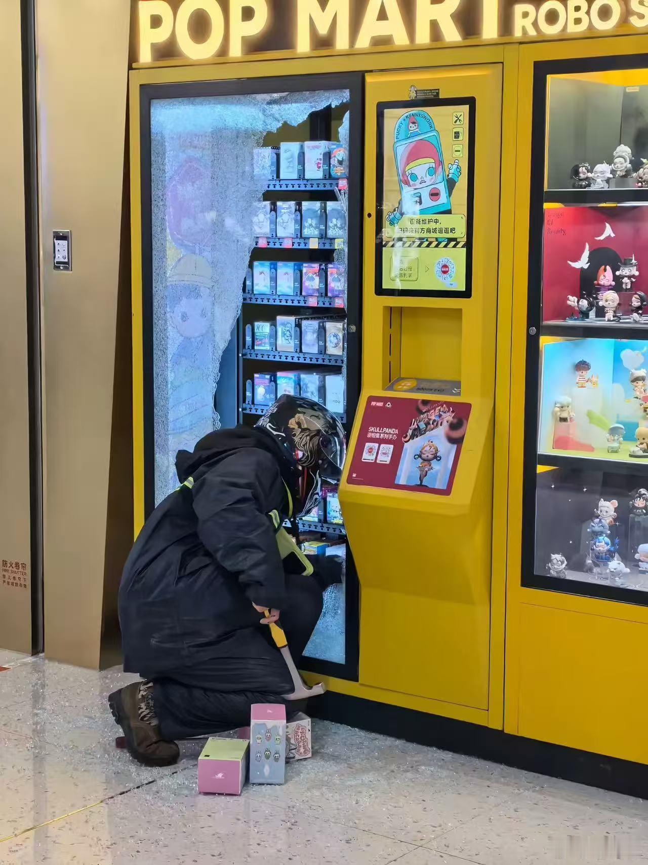 怪味便利店Labubu抢不到谁说抢不到？这不就抢到了？​​​