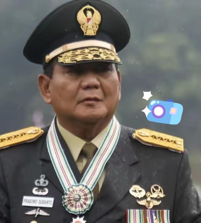 太讽刺了！雅加达的豪华会议厅里，印尼国防部长正握着日本防卫大臣的手笑得合不拢嘴