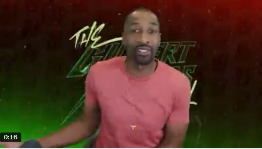 阿里纳斯回应詹姆斯是否应该离开湖人。阿里纳斯说：“詹姆斯在2003年和2004年