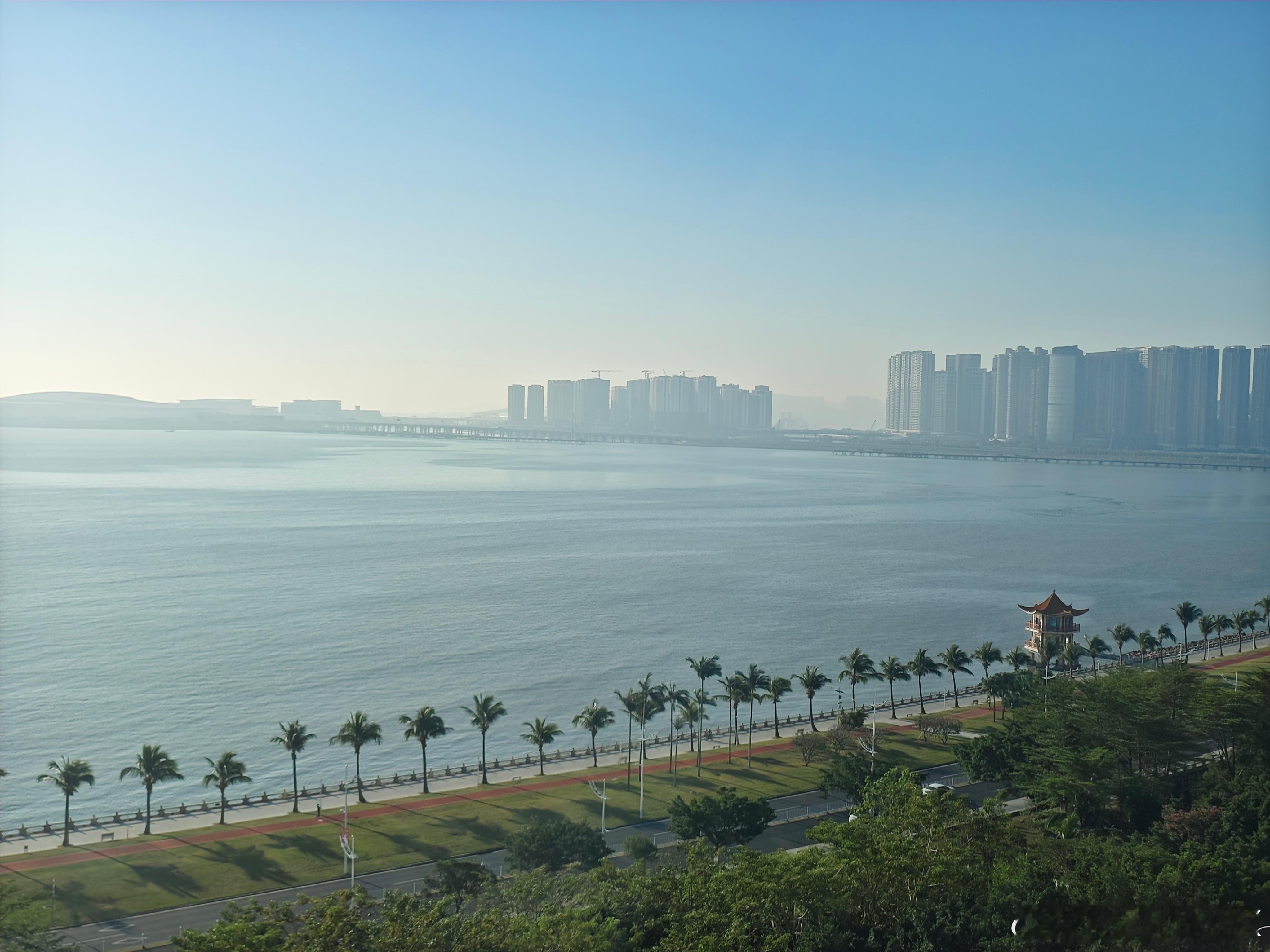 早安，珠海。第一次来珠海已经是二十年前了，印象中珠海是个非常宜居的地方。吃完早饭