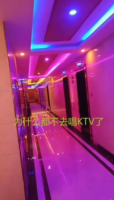 KTV为啥慢慢“凉”了？这些原因太真实总算琢磨明白KTV为啥慢慢倒闭了：先