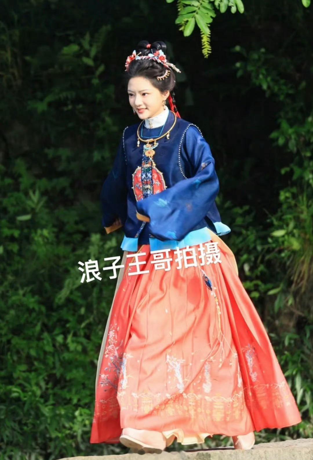 颜色太多，眼花缭乱的样子​​​