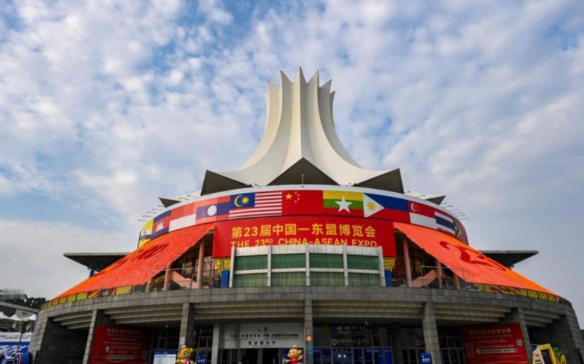 平陆运河一通，菲律宾最大代表团到了！ 9月16日，平陆运河正式通航。同一天，