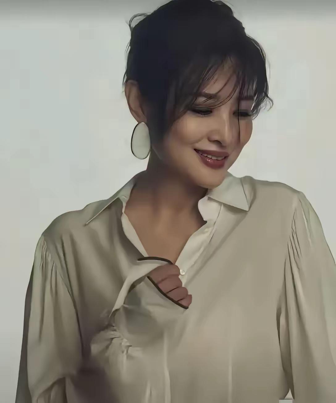 名字带涛的女人是不是都是逆生长，年龄越大越有魅力，刘涛就是这样，年龄大了，