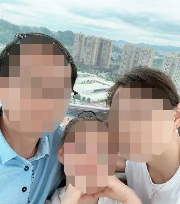 某行长的大瓜！黔州洪水泛滥之际，一对男女绵延十数年的婚外滥情，也撕下了最后一层