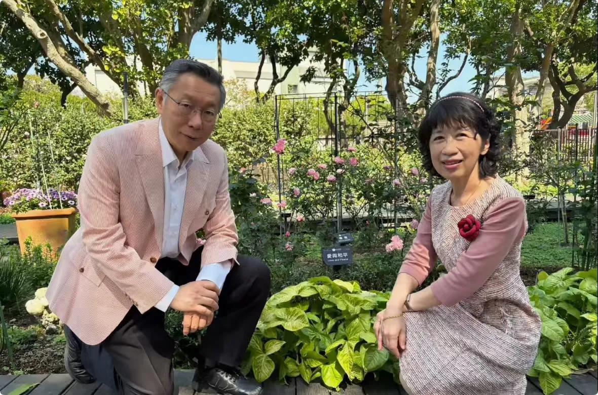 【柯文哲老婆的方向就是台湾人的方向】无须讳言，柯文哲老婆来大陆旅游，当然不只