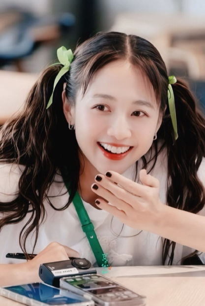 “我是小孩的爸爸也是妈妈”这句话好有力量！看着她幸福的笑容，就知道这个选择有多对